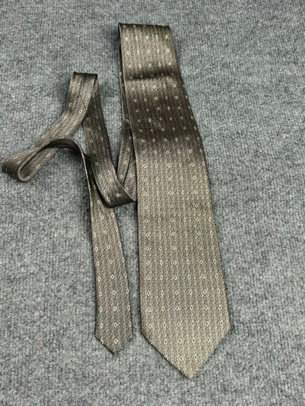 Laurant Benon Paris Silk Necktie Mens Geometric Diamond Pattern Brown Gold 3.5"